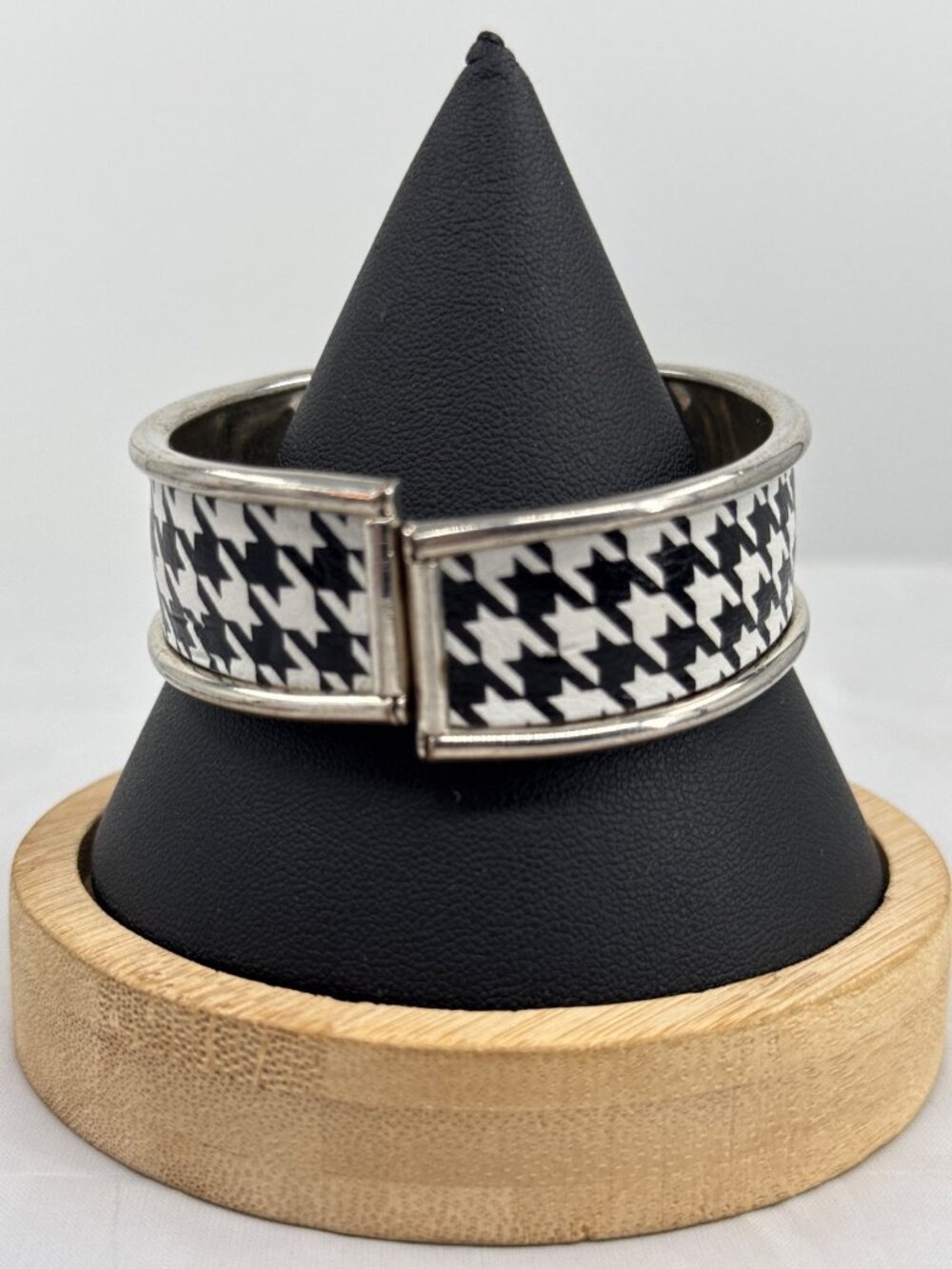 Vintage Premier Designs Houndstooth Silver Hinged Bangle Bracelet Mod Punk Goth